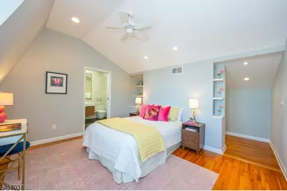 295 Bloomfield Ave #7, Montclair Twp., NJ 07042 - Photo 19