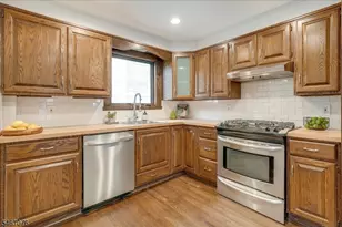 43 Pine St, Millburn, NJ 07041 - Photo 17