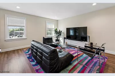 785 Springfield Ave., Unit #4, Summit, NJ 07901 - Photo 15