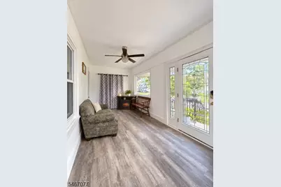 413 Mercer Ave, Roselle, NJ 07203 - Photo 9