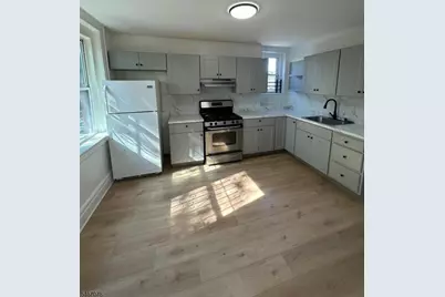 264 Lyons Ave, Newark, NJ 07112 - Photo 13