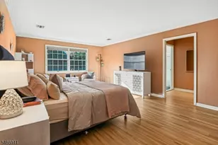 25 Hidden Pond Ct, Raritan, NJ 08869 - Photo 25