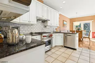 25 Hidden Pond Ct, Raritan, NJ 08869 - Photo 15