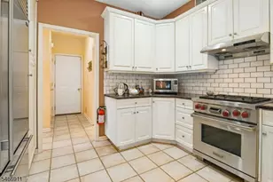 25 Hidden Pond Ct, Raritan, NJ 08869 - Photo 13