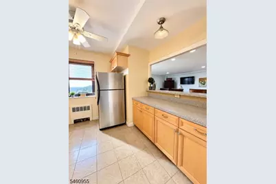 208 Anderson St #7C, Hackensack, NJ 07601 - Photo 7
