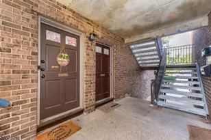 323 Gill Ln, Woodbridge Township, NJ 08830 - Photo 19