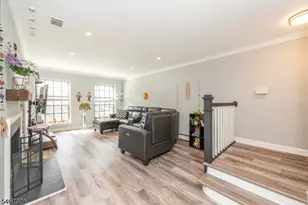 323 Gill Ln, Woodbridge Township, NJ 08830 - Photo 9