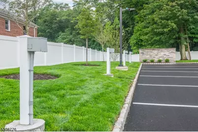 360 Orange Rd #3, Montclair, NJ 07042 - Photo 37