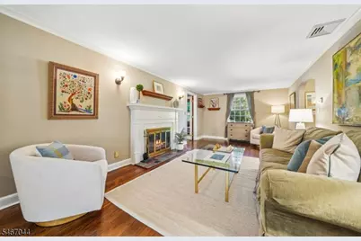 45 Wayland Dr, Verona, NJ 07044 - Photo 7