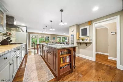 45 Wayland Dr, Verona, NJ 07044 - Photo 13