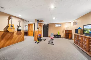 45 Wayland Dr, Verona, NJ 07044 - Photo 31