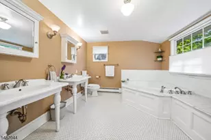 45 Wayland Dr, Verona, NJ 07044 - Photo 21