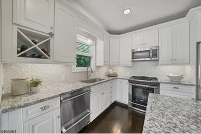34 2 Nd St, Raritan, NJ 08869 - Photo 11