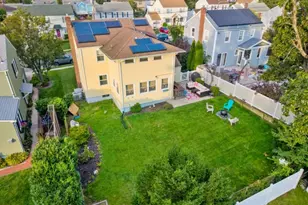 29 Larkspur Ln, Clifton, NJ 07013 - Photo 3