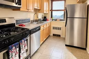 208 Anderson St, Hackensack, NJ 07601 - Photo 7