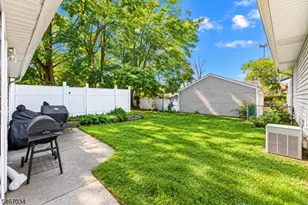19 Cona Ct, Haledon, NJ 07508 - Photo 19