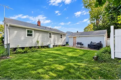 19 Cona Ct, Haledon, NJ 07508 - Photo 21