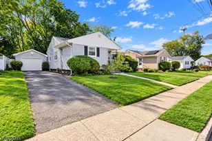 19 Cona Ct, Haledon, NJ 07508 - Photo 3