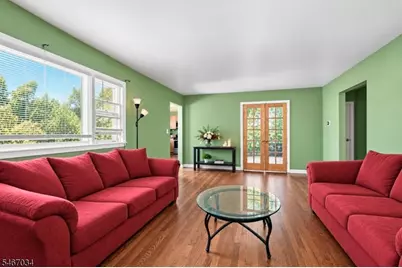 19 Cona Ct, Haledon, NJ 07508 - Photo 9