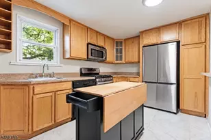 172 Prospect St, Nutley, NJ 07110 - Photo 7