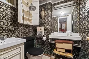 409 Olcott St, Orange, NJ 07050 - Photo 25