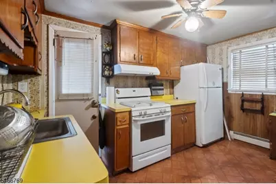 409 Olcott St, Orange, NJ 07050 - Photo 11