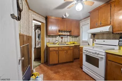 409 Olcott St, Orange, NJ 07050 - Photo 13