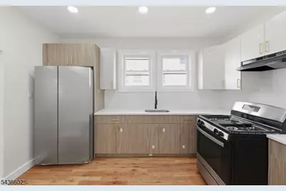 203 Hansbury Ave, Newark, NJ 07112 - Photo 9