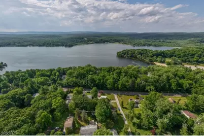 925 Wall St, Stillwater, NJ 07860 - Photo 35