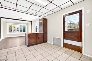 50 Oakwood Ave, Bloomfield, NJ 07003 - Photo 15