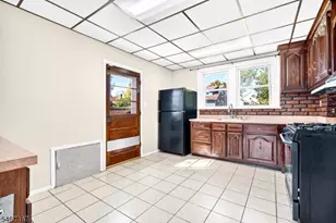 50 Oakwood Ave, Bloomfield, NJ 07003 - Photo 13