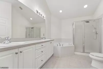 204 Edmonton Ct, Livingston, NJ 07039 - Photo 15
