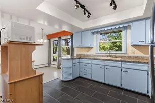 607 Ohio Ave, Pohatcong Township, NJ 08865 - Photo 11