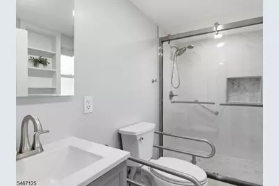 15 Adelphi Ct, Edison, NJ 08837 - Photo 11