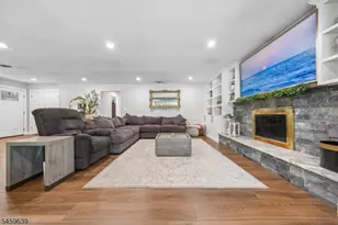 41 Carlos Dr, Fairfield, NJ 07004 - Photo 5