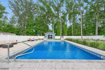 41 Carlos Dr, Fairfield, NJ 07004 - Photo 29