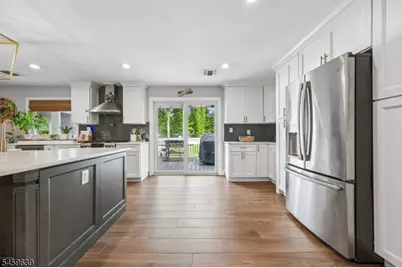 41 Carlos Dr, Fairfield, NJ 07004 - Photo 13