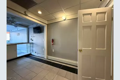 970 W Grand St, Elizabeth, NJ 07202 - Photo 7