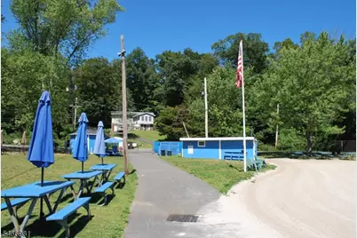 47 Jefferson Trl, Hopatcong, NJ 07843 - Photo 29