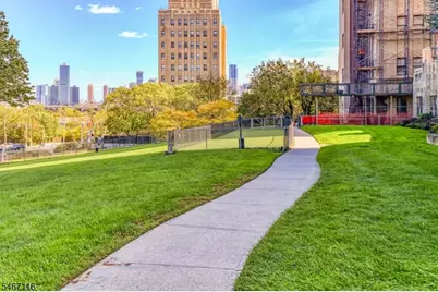 4 Beacon Way, Jersey City, NJ 07304 - Photo 43