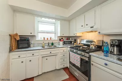 472 Walker Street, Fairview, NJ 07022 - Photo 5