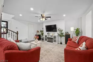 891 River Dr, Elmwood Park, NJ 07407 - Photo 21