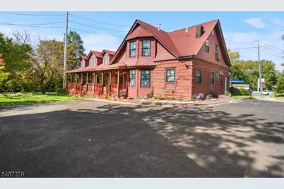 891 River Dr, Elmwood Park, NJ 07407 - Photo 35