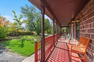 891 River Dr, Elmwood Park, NJ 07407 - Photo 17