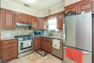 18 Summit Ave, Cedar Grove, NJ 07009 - Photo 11