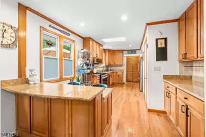 1 Ledgewood Trl, Kinnelon, NJ 07405 - Photo 19