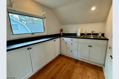 218 Park St #2, Montclair, NJ 07042 - Photo 5