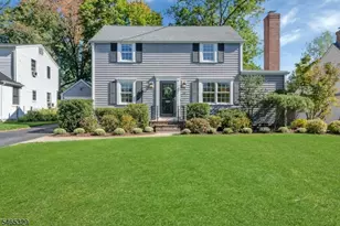 10 Valemont Way, Summit, NJ 07901 - Photo 1
