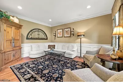 16 Ridgeline Dr, Washington Township, NJ 07853 - Photo 9