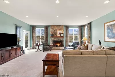 16 Ridgeline Dr, Washington Township, NJ 07853 - Photo 15
